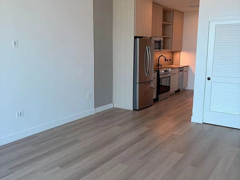 Rainford Apartments — Photo 69