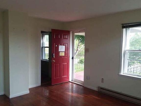 3rd image of 321 Singhass Rd
