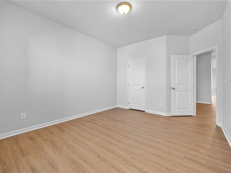 3229 Weyhill Way — Photo 20