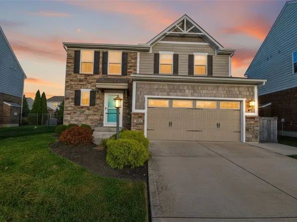 1654 Cedar Creek Dr, Centerville, OH 45458
