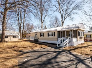 7 S Elderberry Ln, Rochester, NH 03867