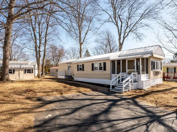 7 South Elderberry Lane, Rochester, NH 03867