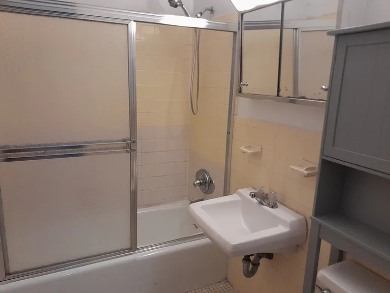 72 Barrett St #110 — Photo 2
