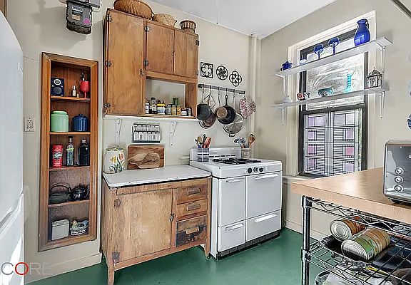 3rd image of 57 W 93rd St APT 2D