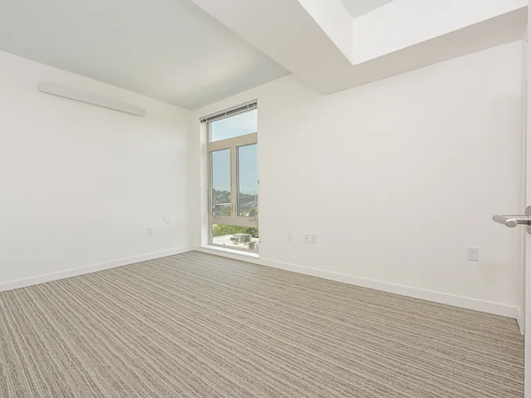 CRN Crane Interbay Apartments — Photo 35