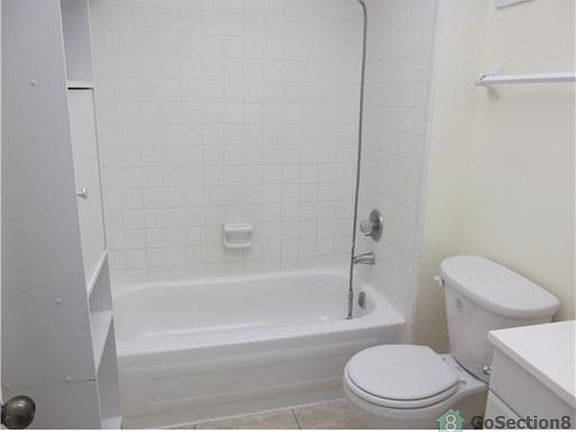 4th image of 7900 Fairview Dr APT 210