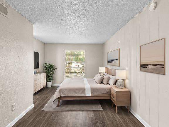5th image of 6301 Berkman Dr APT 209