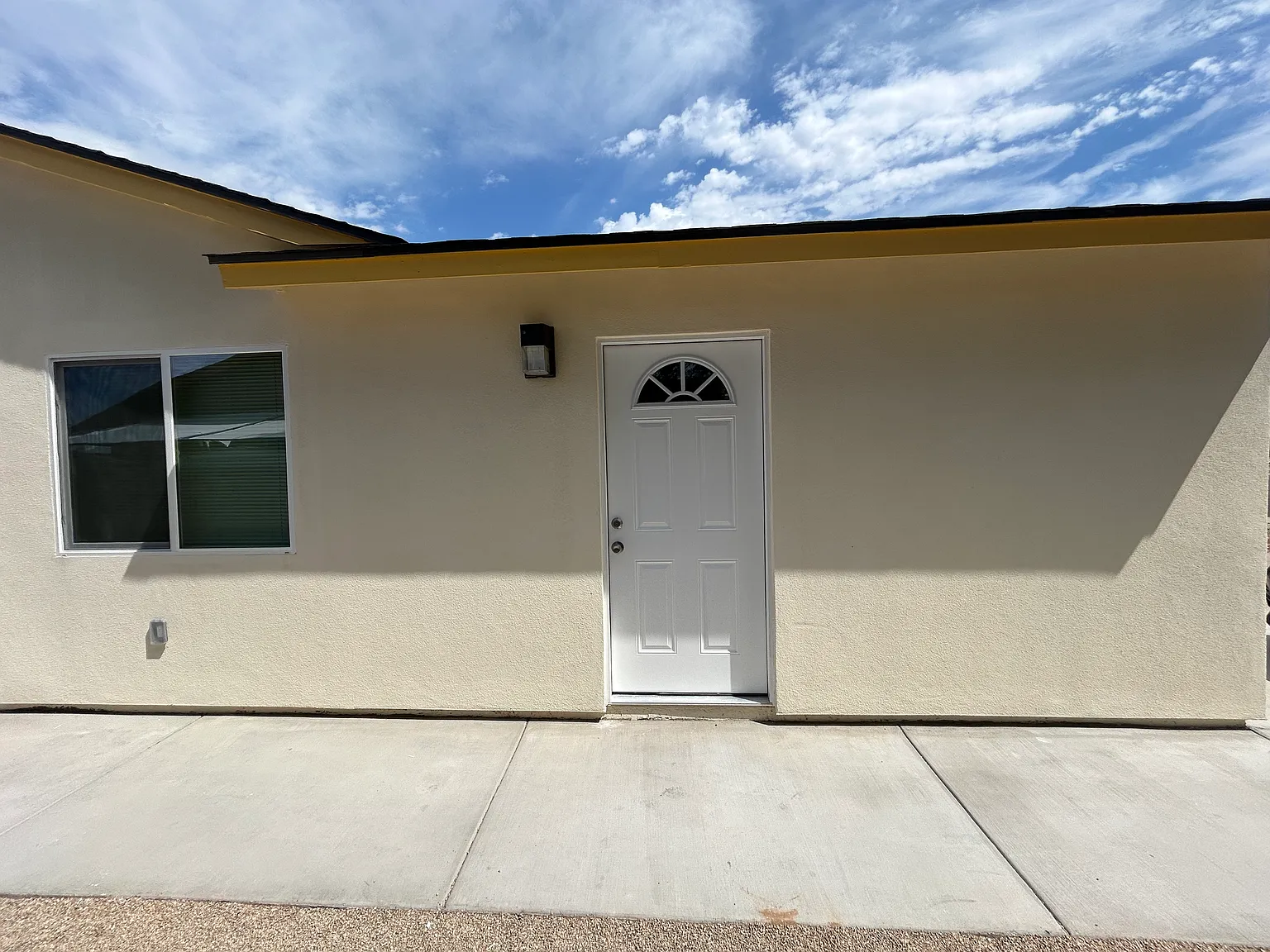 Studio, 500 sqft, $1,200 — Photo 1