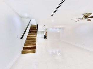 13725 SW 84th St APT H, Miami, FL 33183