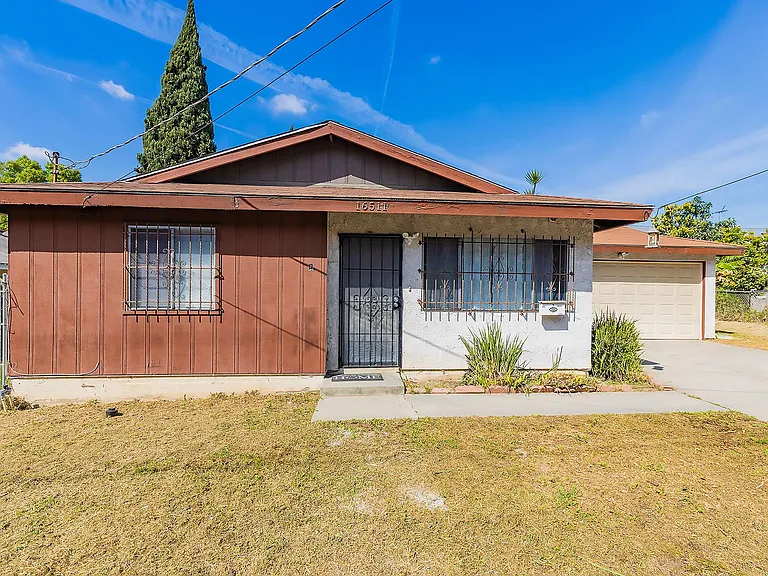 16511 Estrella Ave — Photo 19
