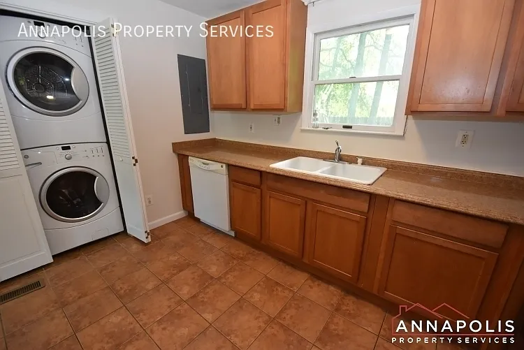 1223 cross road — Photo 3