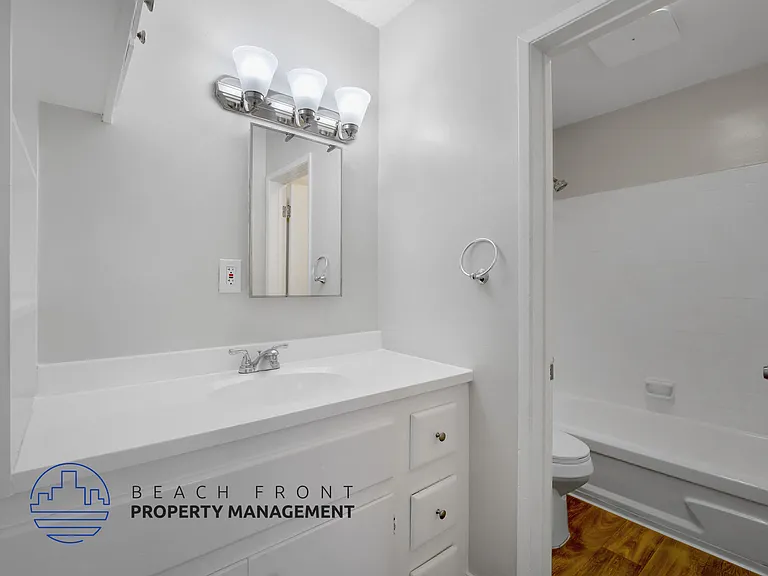 12417 Benedict Ave. — Photo 30