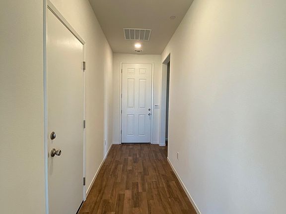 2nd image of 1615 Cantada Br