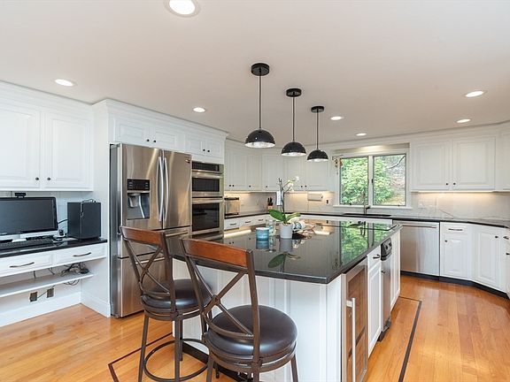 3rd image of 74 Wayside Inn Rd