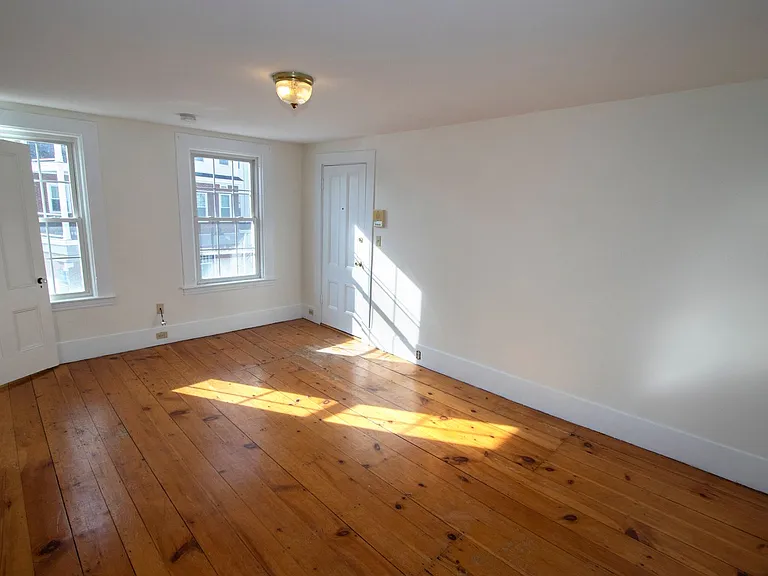 19 FIRST — Photo 14