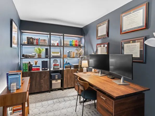 305 East 24th Street image 6 of 10