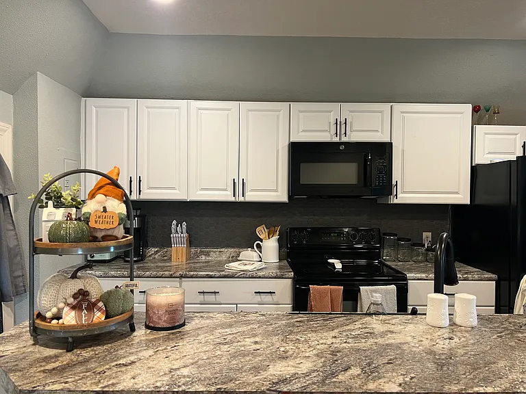 203 W Clay St #2 — Photo 6
