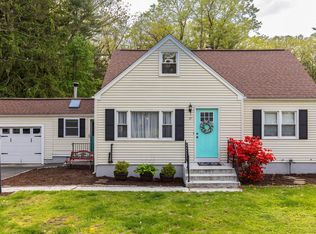 19 W Forrest Dr, Enfield, CT 06082