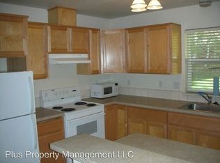 1519 NW Juniper St APT 4, Bend, OR 97703