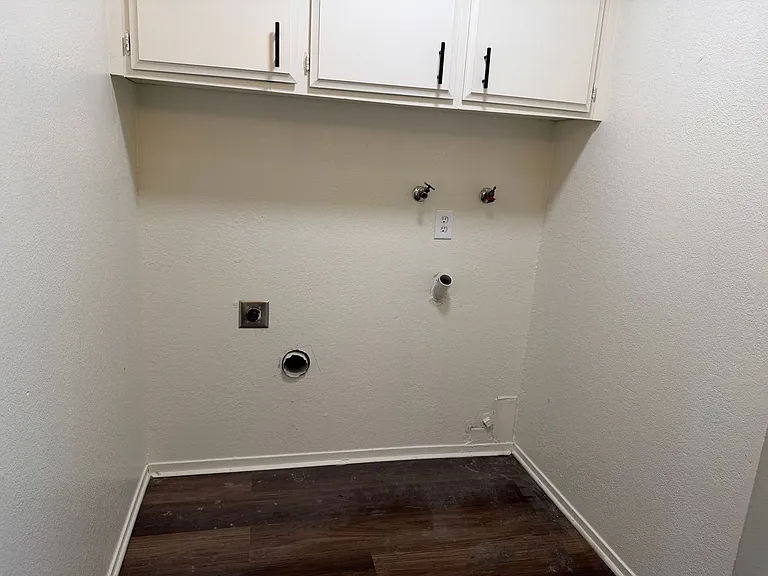 2355 E Olive Ave — Photo 10