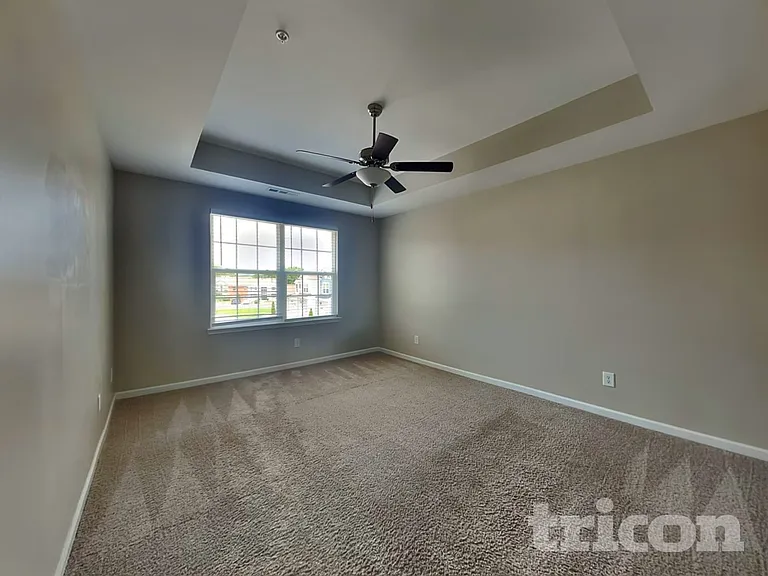 324 Kinsale Dr — Photo 6