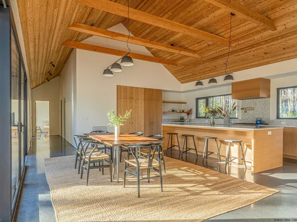 116 Rock Ledge Lane, West Hurley, NY 12491