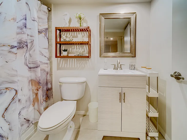 701 S Madison Ave #212 — Photo 29