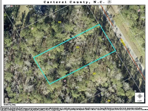 285 & 293 Anchor Road, Beaufort, NC 28516