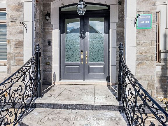 4th image of 28 Cloverhaven Rd