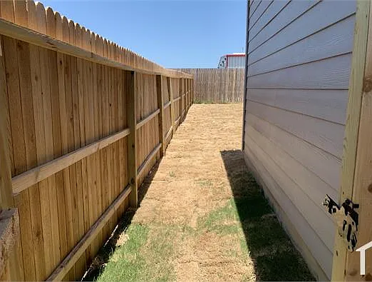 721 Peak Pl — Photo 12