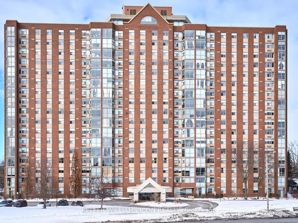 2760 Carousel Cres #1011, Ottawa, ON K1T 2N4