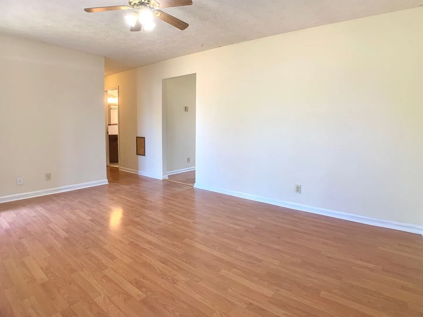 833 Washington Ave — Photo 3