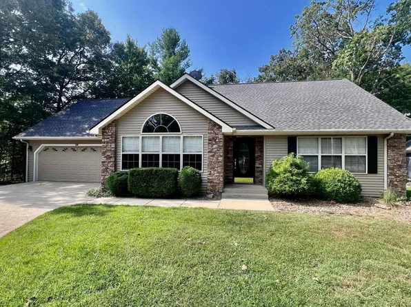 39 Leaf Cir, Crossville, TN 38558