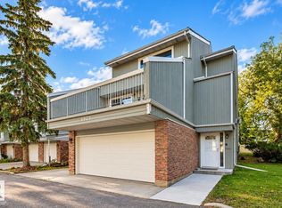 Heritage Lane (Steinhauer), Edmonton, AB T6J 3S6