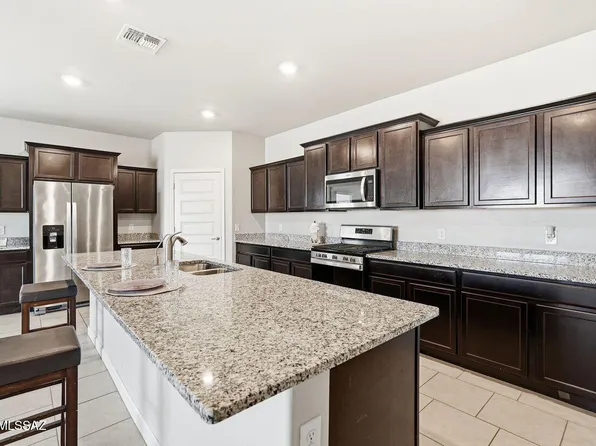 552 W Weldon St, Vail, AZ 85641