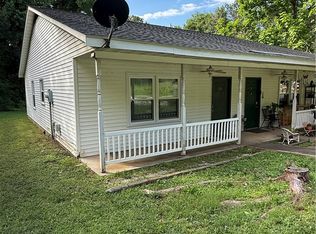 135A Aiken St, Central, SC 29630