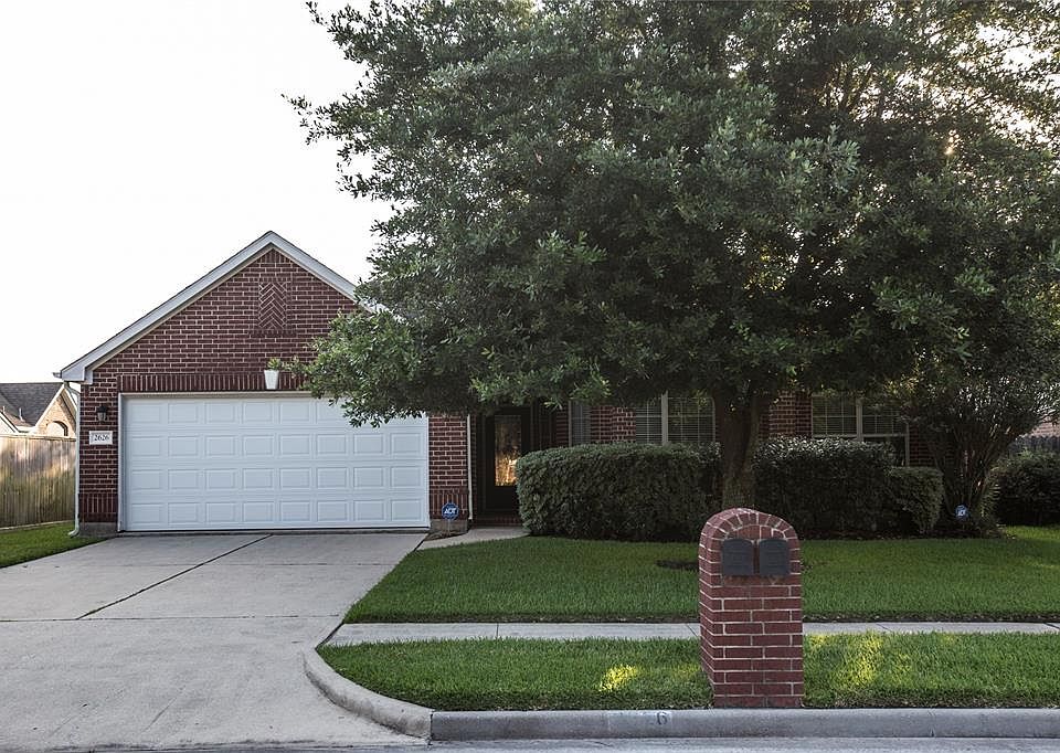 1st image of 2626 Augusta Dr