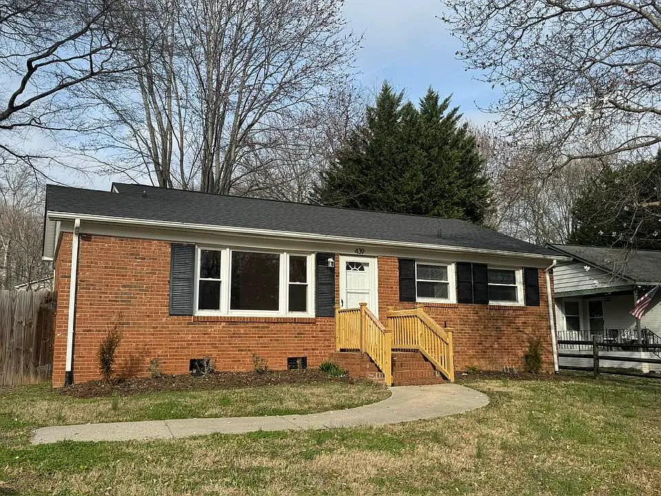 439 Sadie Dr