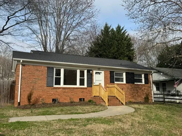 439 Sadie Dr, Matthews, NC 28105