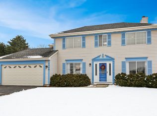 1240 Appleton Ln, Geneva, IL 60134