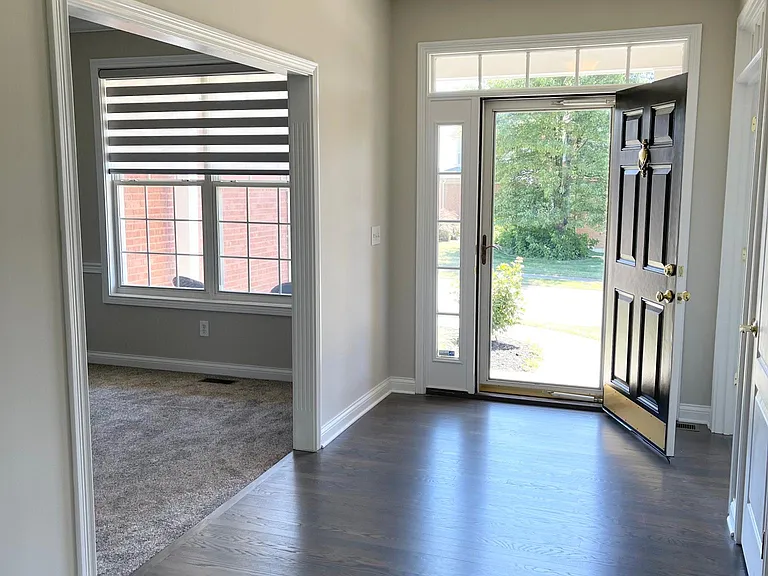 10650 Sunnys Halo Ct — Photo 2