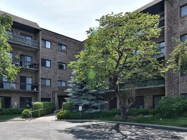 1400 N Elmhurst Rd APT 310, Mount Prospect, IL 60056