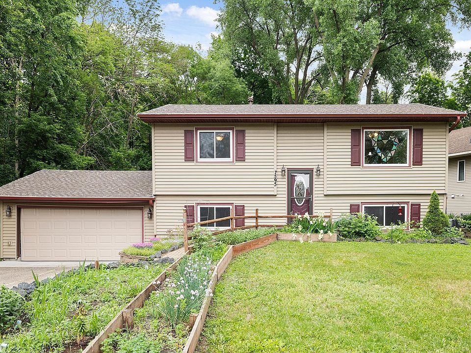 1st image of 7595 N Shore Cir N