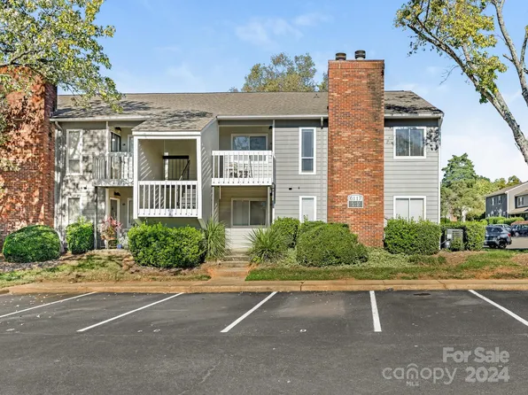 6117 Heathstone Ln APT B, Charlotte, NC 28210