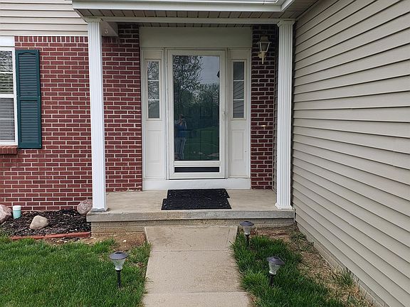 3rd image of 9718 Melissa St