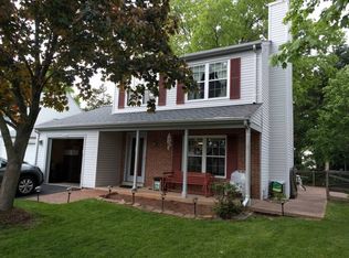 13516 Coates Ln, Herndon, VA 20171