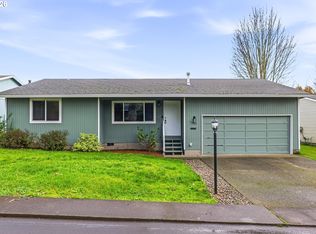 1020 SE Fir Grove Loop, Hillsboro, OR 97123