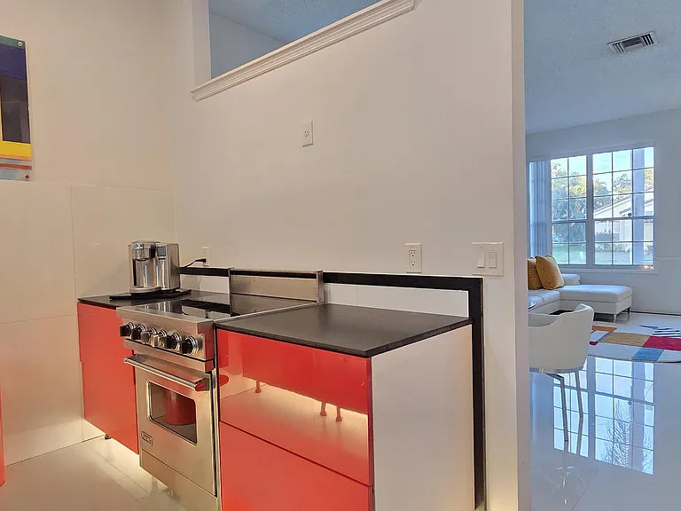 661 Lake Wellington Dr — Photo 11