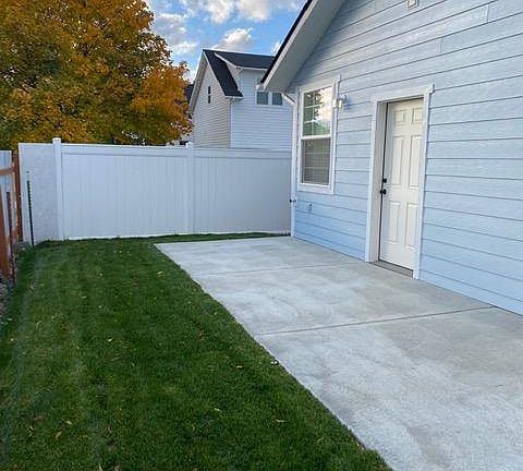 2nd image of 17924 E Alki Ave