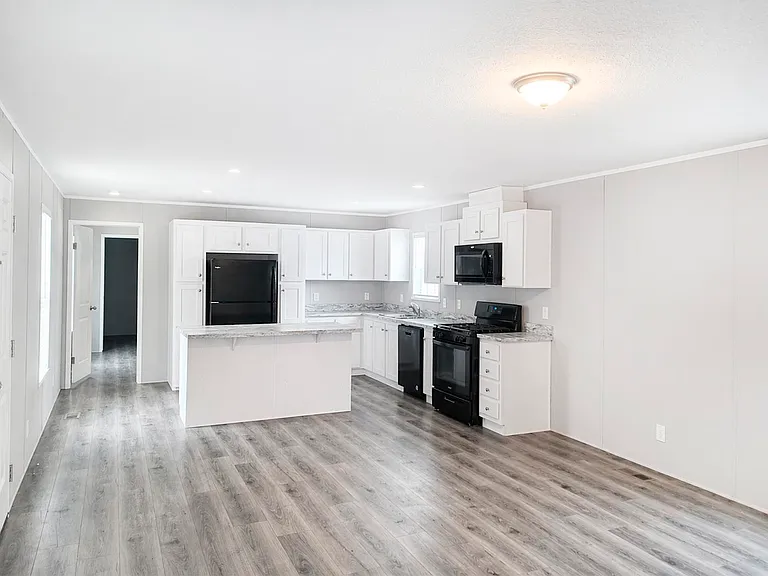 Stoney Creek Manufactured Home Community — Photo 6